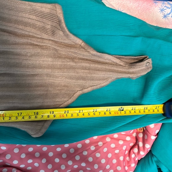 NWT Abercrombie & Fitch Beige Turtleneck Bodysuit - Picture 9 of 10